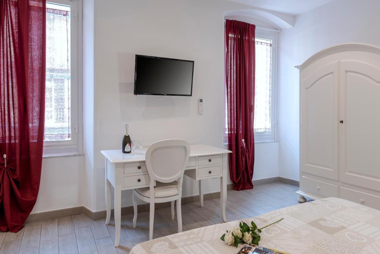 Il Poeta E La Stella Apartment ลาสเปเซีย ภายนอก รูปภาพ