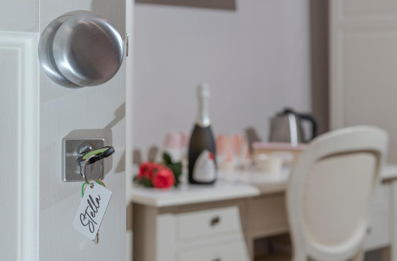 Il Poeta E La Stella Apartment ลาสเปเซีย ภายนอก รูปภาพ
