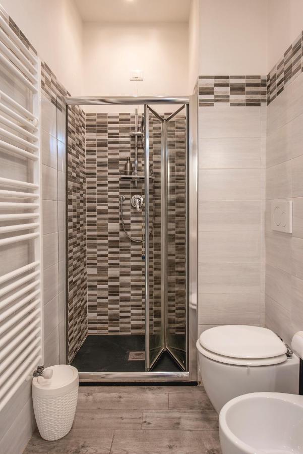 Il Poeta E La Stella Apartment ลาสเปเซีย ภายนอก รูปภาพ